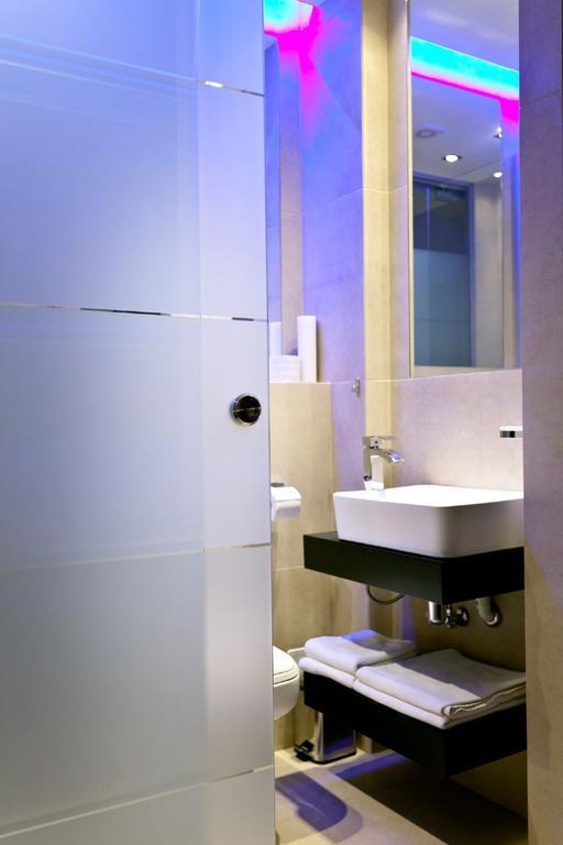 Nu Hotel Łódź Dış mekan fotoğraf